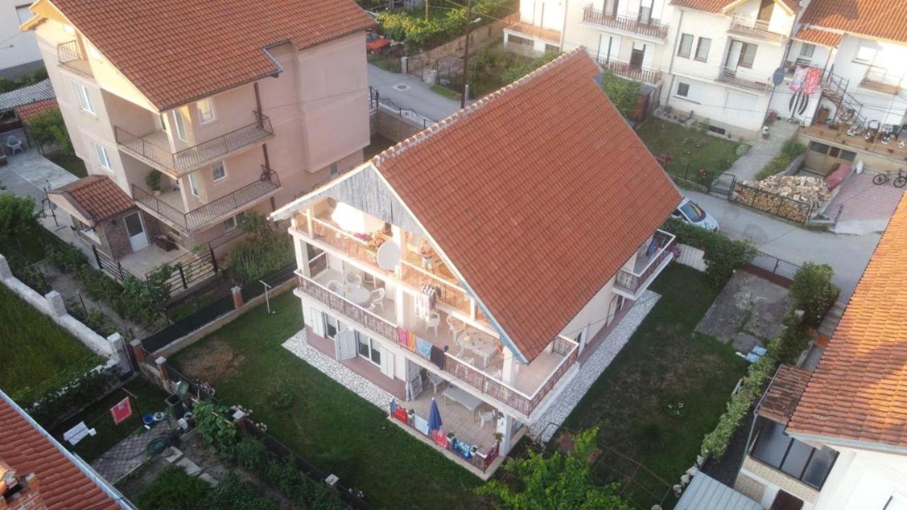 Villa Lakeview Paradise Peštani Exteriör bild