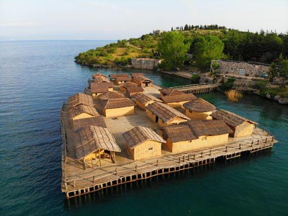 Villa Lakeview Paradise Peštani Exteriör bild